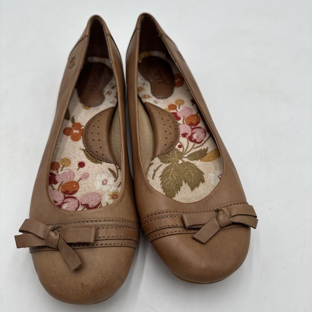 Women's Tan Bow Ballet Flats - Picture 2 of 9